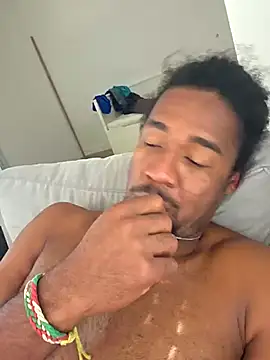 Snapshot of cracha chatting on September 2025 12:10:01 PM cracha online show from September 2025 12:10:01 PM