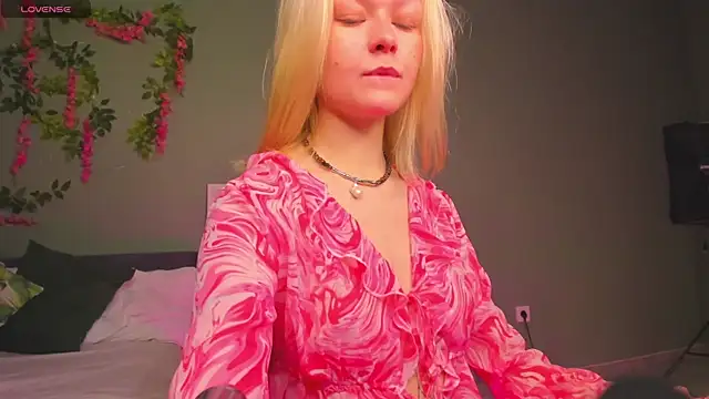 Snapshot of Callista_a chatting on November 2025 11:21:02 AM Callista a online show from November 2025 11:21:02 AM