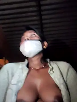 Snapshot of Katrina_kaif143 chatting on December 2025 10:31:02 AM Katrina kaif143 online show from December 2025 10:31:02 AM