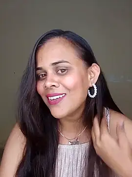 Snapshot of Naughtysilk chatting on October 2025 06:52:01 PM Naughtysilk online show from October 2025 06:52:01 PM