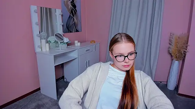 LibbyVenzeio online show from September 2025 11:48:01 AM