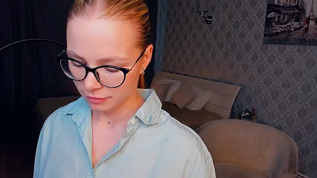 LibbyVenzeio online show from November 2025 07:08:02 AM