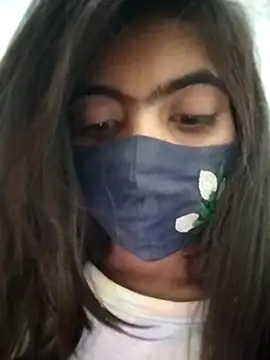 PEEHU-50 online show from November 2025 01:17:01 AM