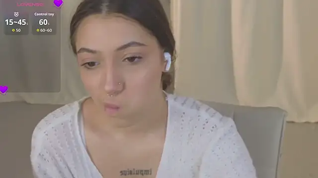 Snapshot of slow_flower chatting on November 2025 12:17:01 PM slow flower online show from November 2025 12:17:01 PM