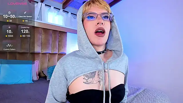 SamyShark online show from October 2025 01:53:02 PM