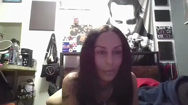 inkdhollow1 online show from December 2025 03:44:02 AM