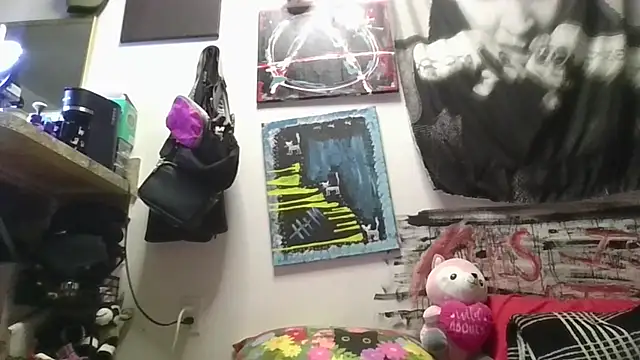 inkdhollow1 online show from March 2026 02:26:02 AM