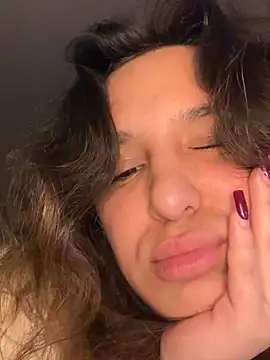 Snapshot of Luisaa_rosee chatting on October 2025 03:20:02 PM Luisaa rosee online show from October 2025 03:20:02 PM