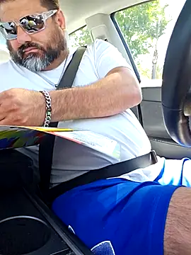 Roddog18 online show from July 2026 10:02:02 PM