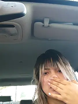 Zoe riivas online show from October 2025 11:22:01 AM