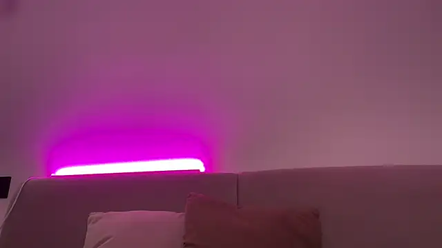 AlmaryKim online show from March 2026 08:17:01 PM