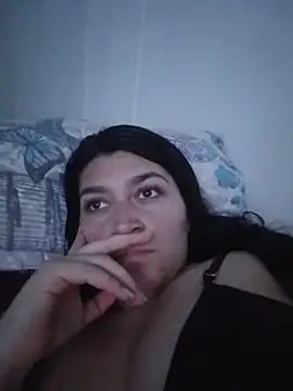 alejitasweet online show from October 2025 03:45:02 AM