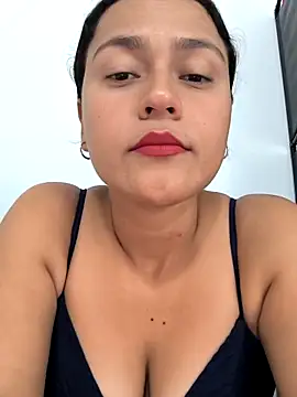 Snapshot of Nadia_hasbun chatting on October 2025 08:09:01 PM Nadia hasbun online show from October 2025 08:09:01 PM