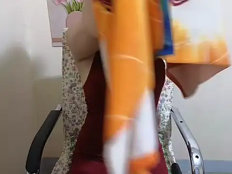 Snapshot of Sweetest_Zara18xx chatting on December 2025 12:59:02 AM Sweetest Zara18xx online show from December 2025 12:59:02 AM