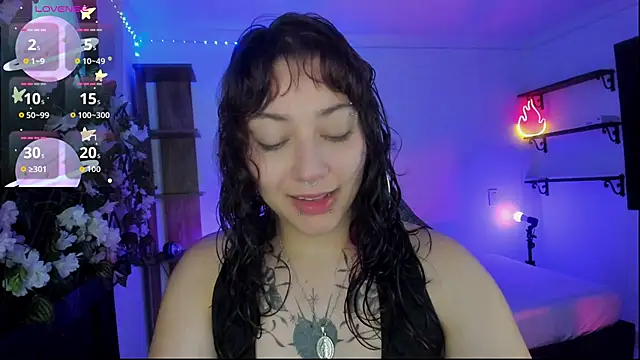 Snapshot of Kora_Red69 chatting on November 2025 01:43:01 PM Kora Red69 online show from November 2025 01:43:01 PM