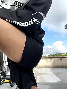 Snapshot of LiamMyst chatting on November 2025 02:32:02 PM LiamMyst online show from November 2025 02:32:02 PM