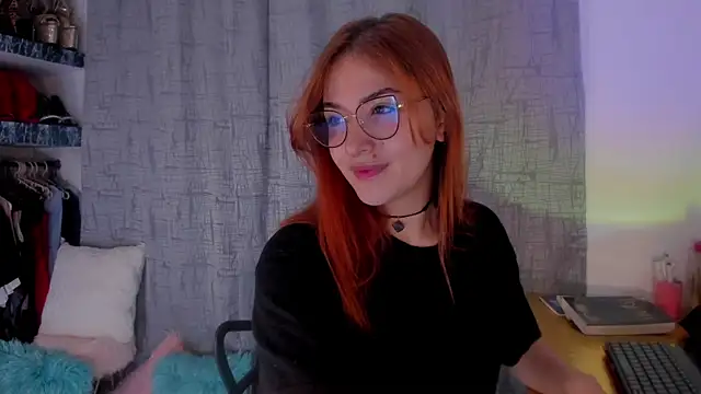 AmaruBloom online show from October 2025 05:21:02 AM