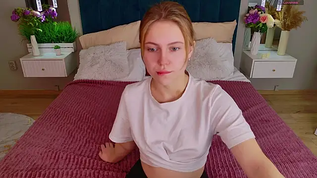 Snapshot of Stellahaart chatting on December 2025 07:28:01 AM Stellahaart online show from December 2025 07:28:01 AM