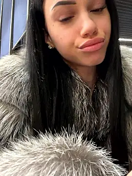 Snapshot of ilariea_girl chatting on January 2026 05:39:01 PM ilariea girl online show from January 2026 05:39:01 PM