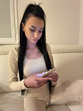 Snapshot of ilariea_girl chatting on February 2026 08:27:01 PM ilariea girl online show from February 2026 08:27:01 PM