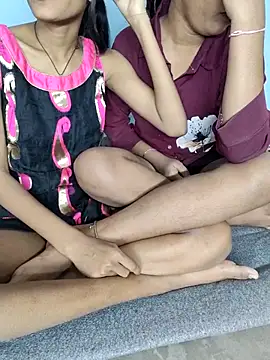 Unique girls90 online show from April 2026 12:43:01 PM