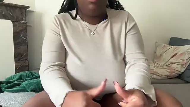 nanaisbackk online show from March 2026 12:13:01 PM