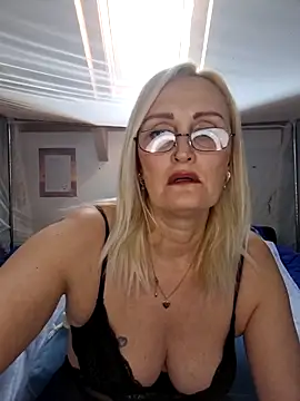 Jenny Blum online show from December 2025 11:15:02 AM