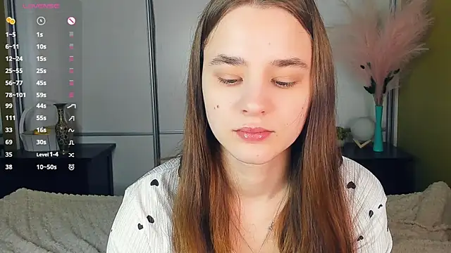 JinnyMcie online show from April 2026 08:03:01 AM