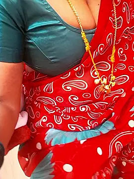 Snapshot of Tamil_Ammani chatting on January 2026 02:54:02 PM Tamil Ammani online show from January 2026 02:54:02 PM