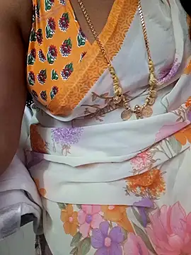 Snapshot of Tamil_Ammani chatting on February 2026 06:08:01 PM Tamil Ammani online show from February 2026 06:08:01 PM