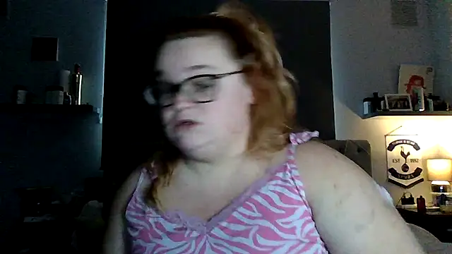 Snapshot of Curvy-AmyX chatting on October 2025 01:23:02 PM Curvy-AmyX online show from October 2025 01:23:02 PM