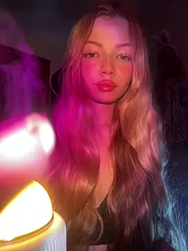  Siennaaa  online show from March 2026 08:46:02 PM