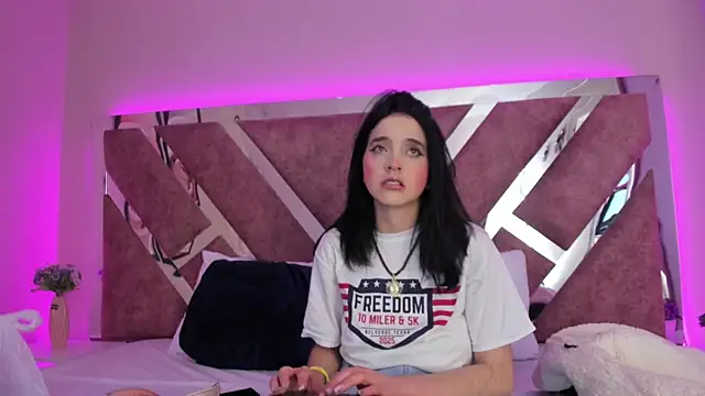 MeganR  online show from January 2026 03:22:02 AM