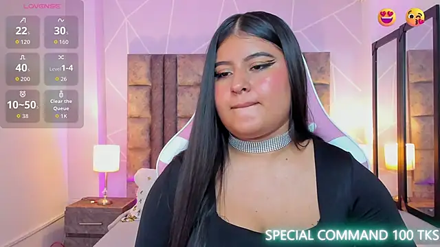 AnnaSwift  online show from December 2025 12:33:02 PM