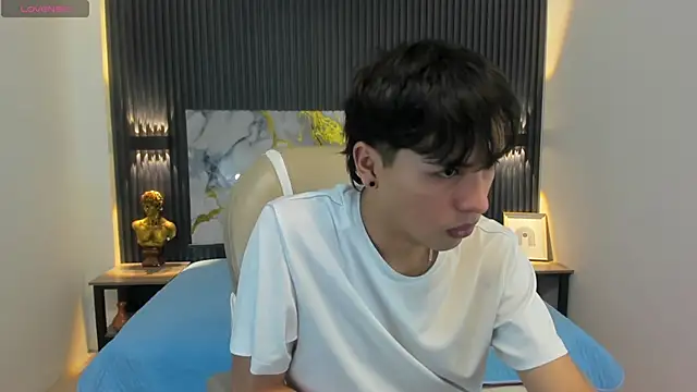 StiwenTwink online show from October 2025 03:35:02 PM