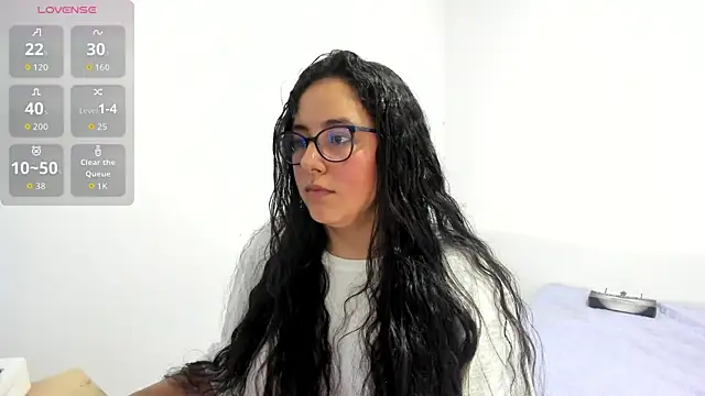 Snapshot of Venus_cat_ chatting on October 2025 08:31:01 PM Venus cat online show from October 2025 08:31:01 PM