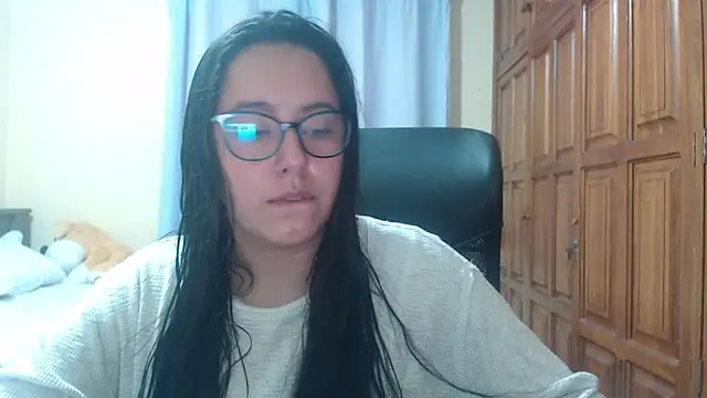 Venus cat  online show from January 2026 11:42:01 PM