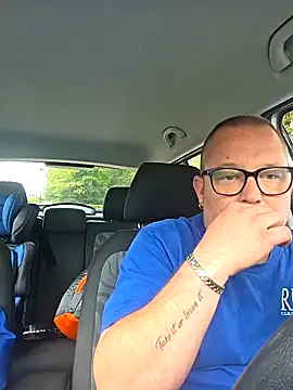 hot-brabo online show from October 2025 02:47:01 PM