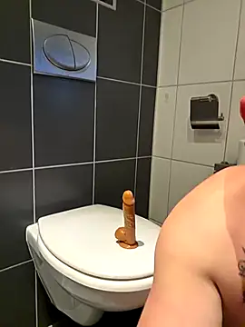 hot-brabo online show from November 2025 02:49:02 PM