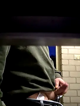 hot-brabo online show from December 2025 06:59:02 PM