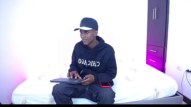 Snapshot of TITAN_SEX333 chatting on October 2025 11:35:01 PM TITAN SEX333 online show from October 2025 11:35:01 PM