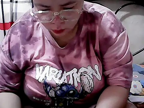 HornyPussie69 online show from April 2026 11:43:02 PM