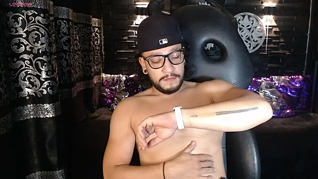Ethan w12 online show from October 2025 12:20:01 AM