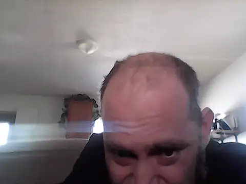 crazyheratic8 online show from February 2026 07:06:02 PM