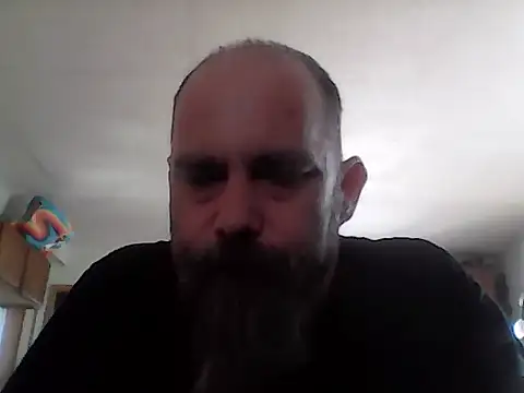 Snapshot of crazyheratic8 chatting on March 2026 04:10:01 PM crazyheratic8 online show from March 2026 04:10:01 PM