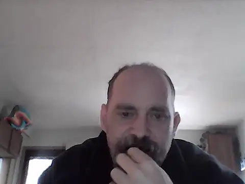 Snapshot of crazyheratic8 chatting on April 2026 04:38:01 PM crazyheratic8 online show from April 2026 04:38:01 PM