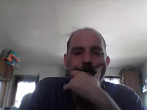 Snapshot of crazyheratic8 chatting on April 2026 04:30:01 PM crazyheratic8 online show from April 2026 04:30:01 PM