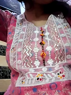 Snapshot of Itz_cat01 chatting on November 2025 08:11:02 AM Itz cat01 online show from November 2025 08:11:02 AM