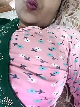 Snapshot of Neelam-baby1 chatting on February 2026 06:50:02 AM Neelam-baby1 online show from February 2026 06:50:02 AM