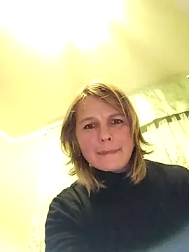 Snapshot of Masha412111 chatting on November 2025 04:28:02 PM Masha412111 online show from November 2025 04:28:02 PM